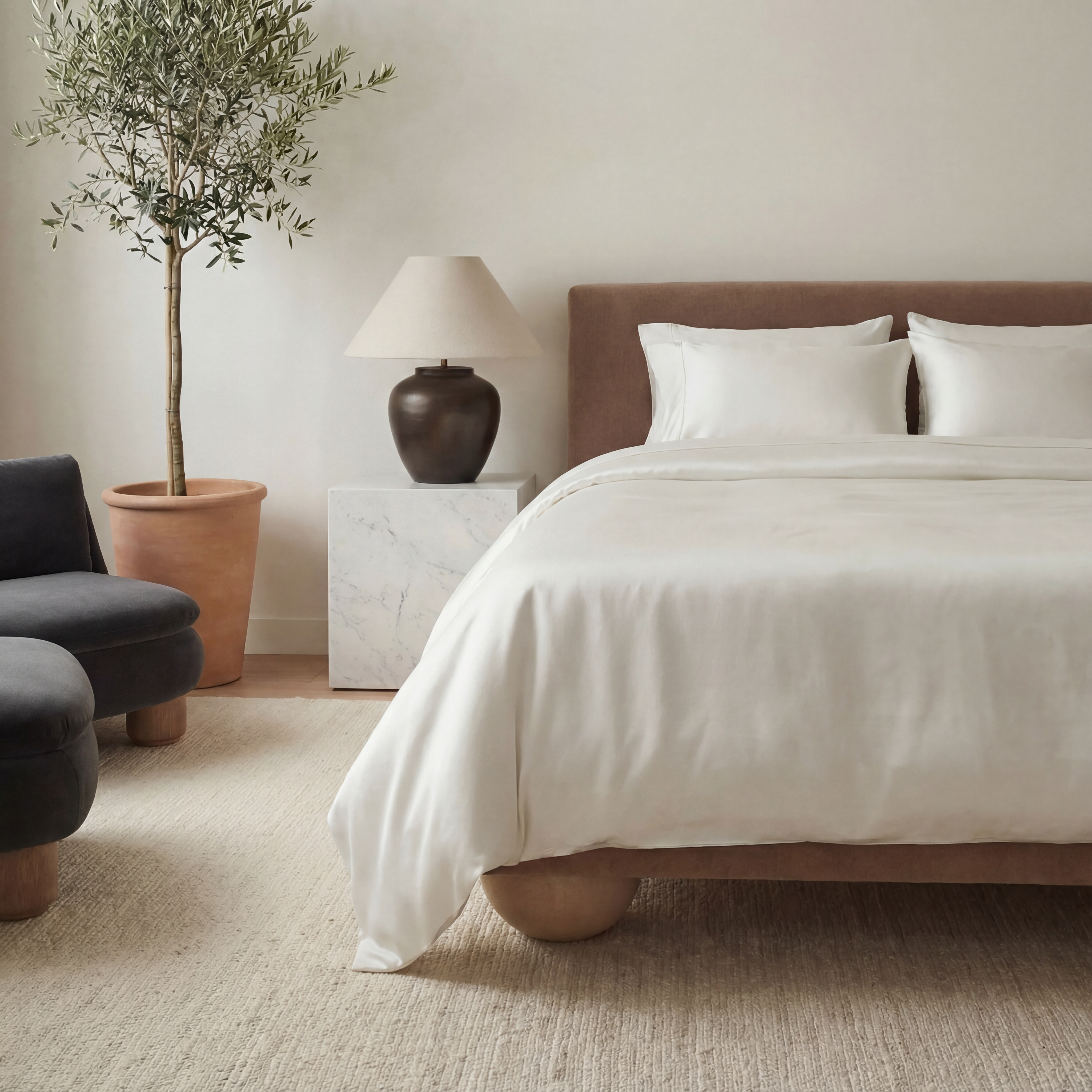 Entdecken Sie den Luxe CleanBamboo® Sateen+ Bettbezug von ettitude für ultimativen Komfort und umweltfreundlichen Luxus. Jetzt einkaufen für einen traumhaften Schlaf!