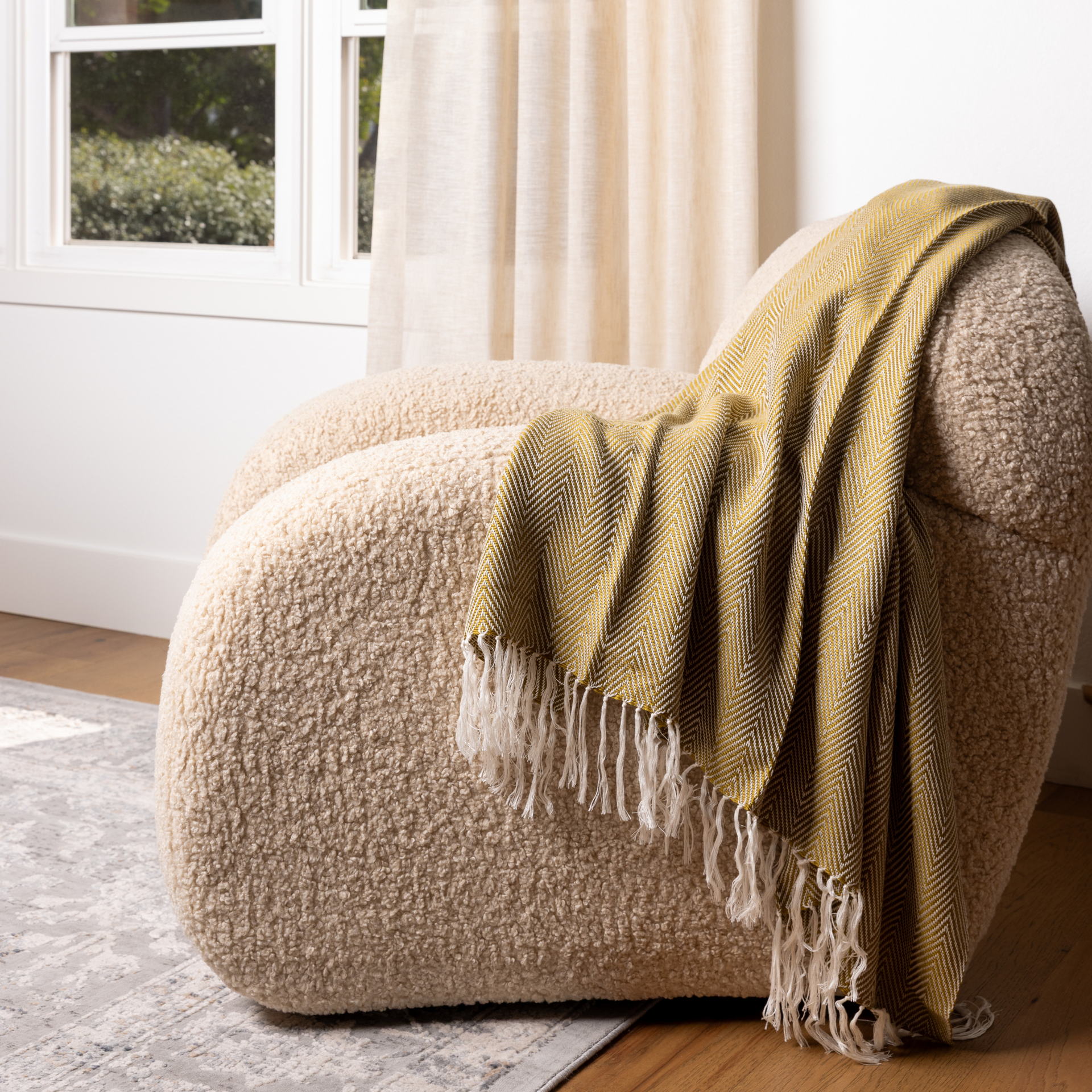 Hand Woven Herringbone Throw Blanket – ettitude