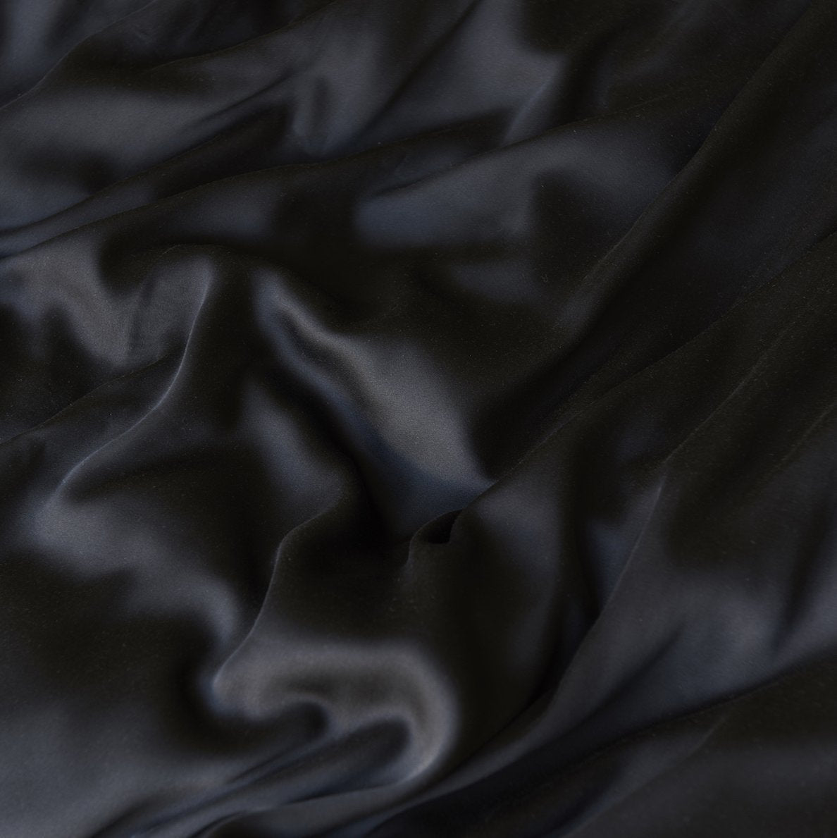Onyx | Signature Sateen Fitted Sheet Made with 100% Organic Bamboo #Color_onyx